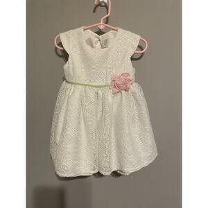 George White Lace‎ Dress Preowned 24 months